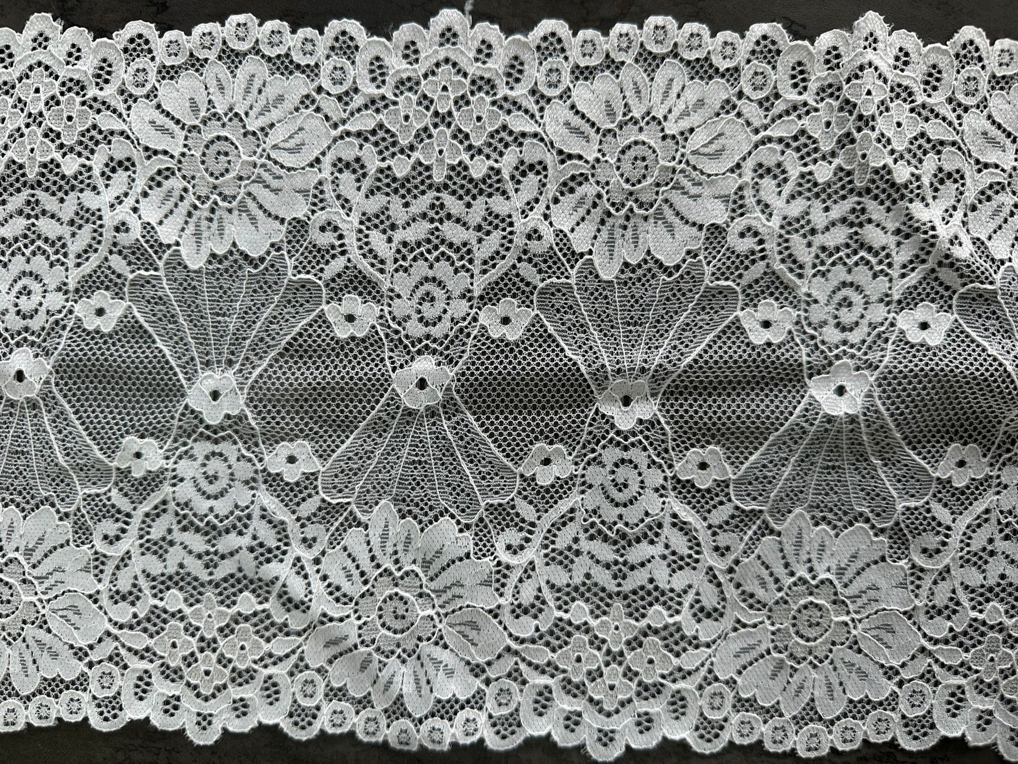 Geniş Danteller 18 cm-20 cm 12