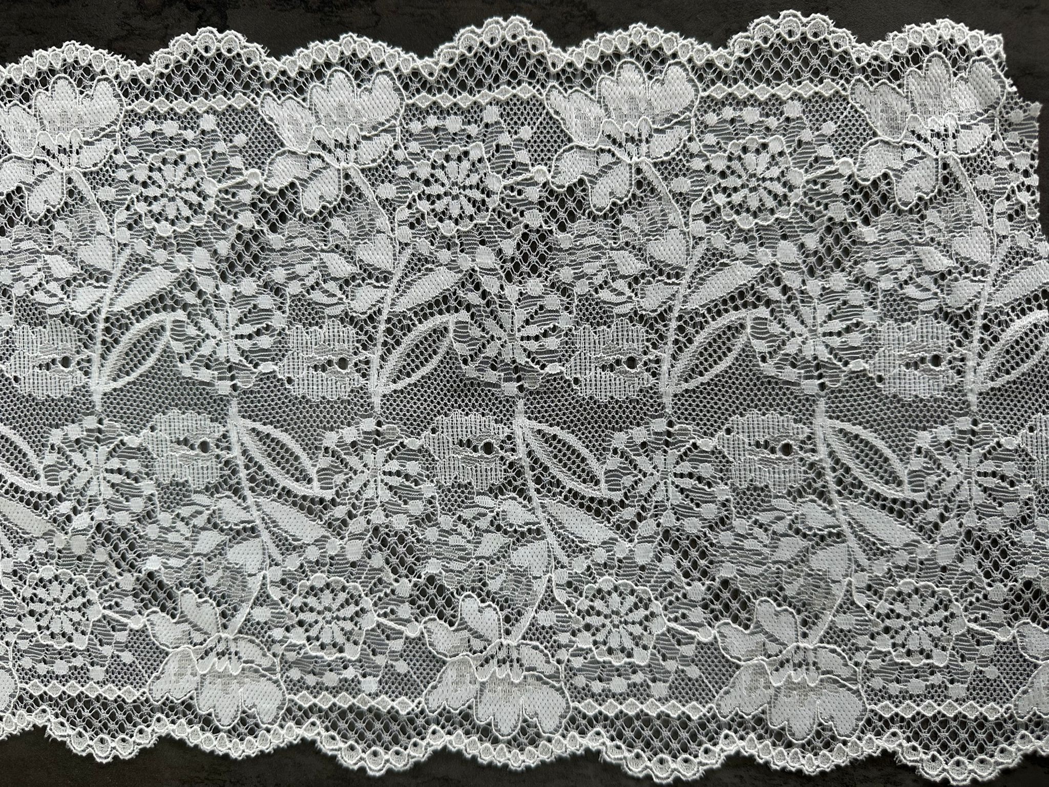 Geniş Danteller 18 cm-20 cm 17