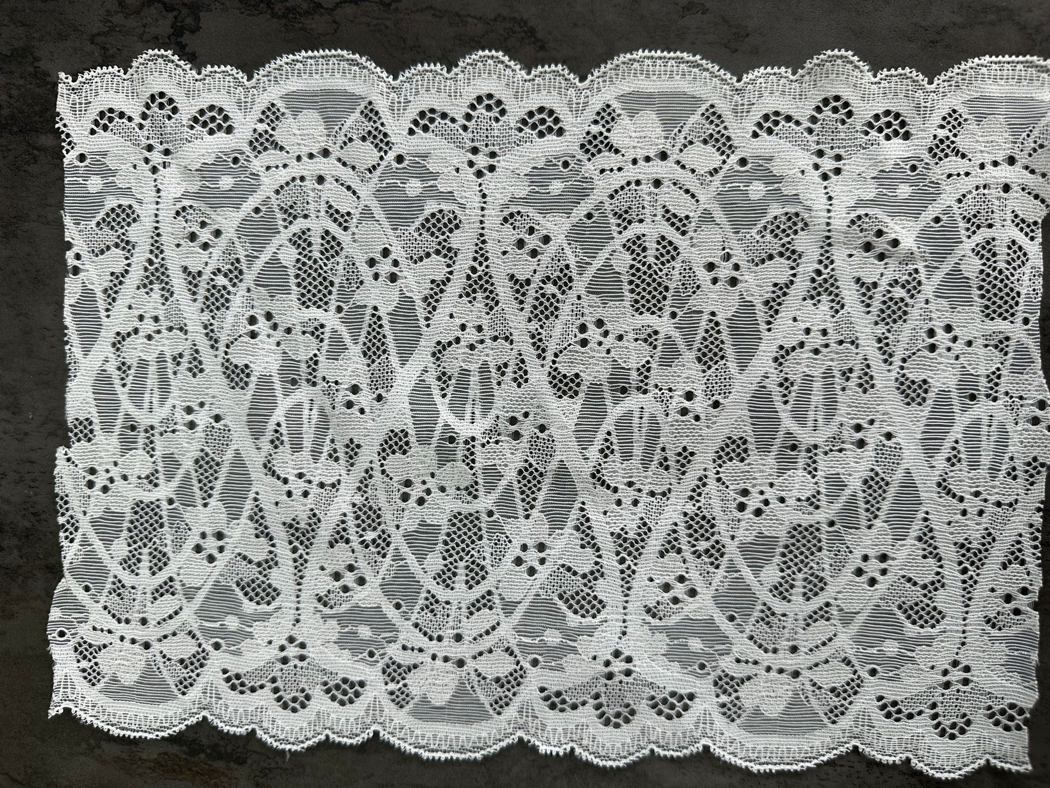 Geniş Danteller 18 cm-20 cm 15